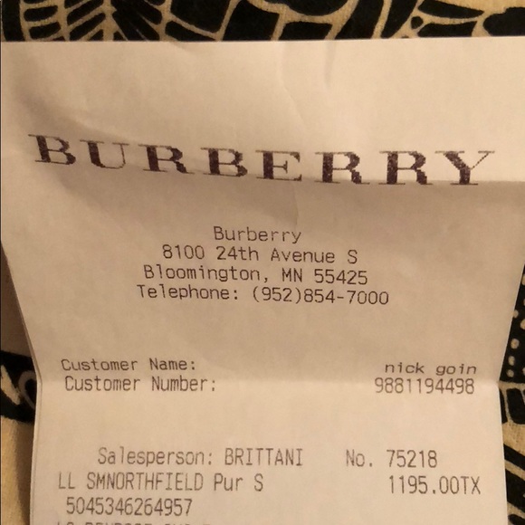 Burberry Northfield Bag Great Condition. - Picture 2 of 8